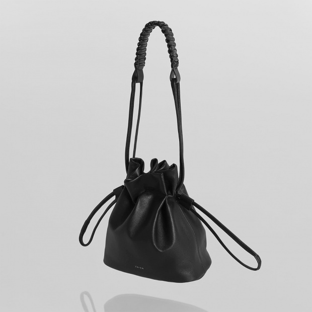 real leather flat braided handle drawstring shoulder bag