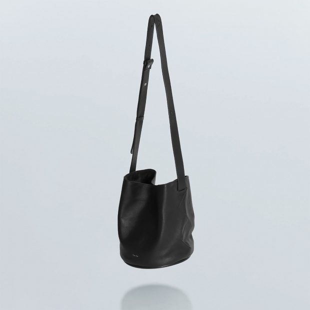 real leather bucket type circle shoulder bag
